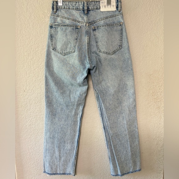 Zara High Rise‎ Straight Leg Light Wash Jeans Size 4 - Picture 2 of 8